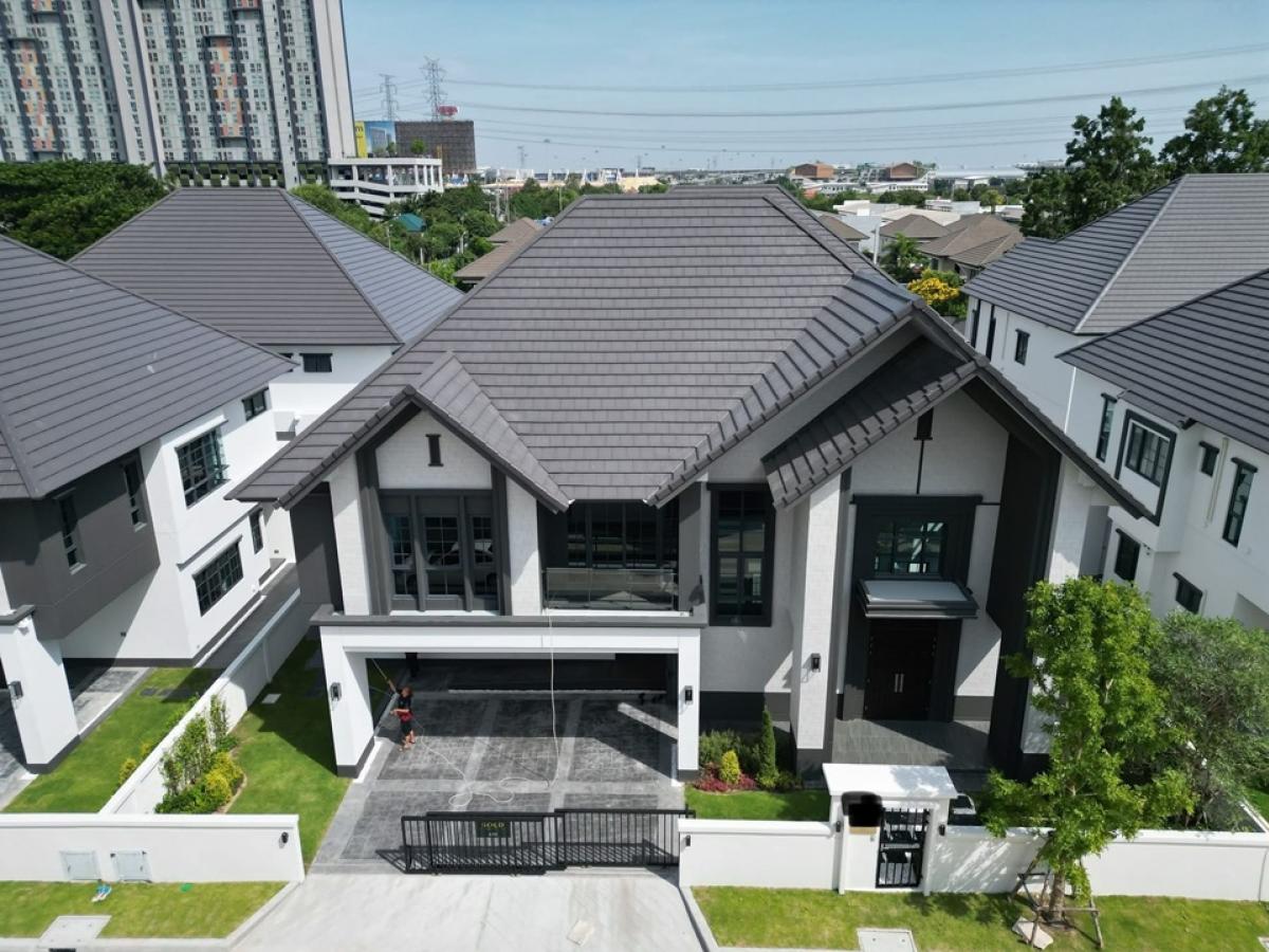 ให้เช่าบ้านบางนา แบริ่ง ลาซาล : 📢👇 Brand new  luxury detached house type Campton , next to Mega-Bangna and many international schools and hospitals, fully furnished