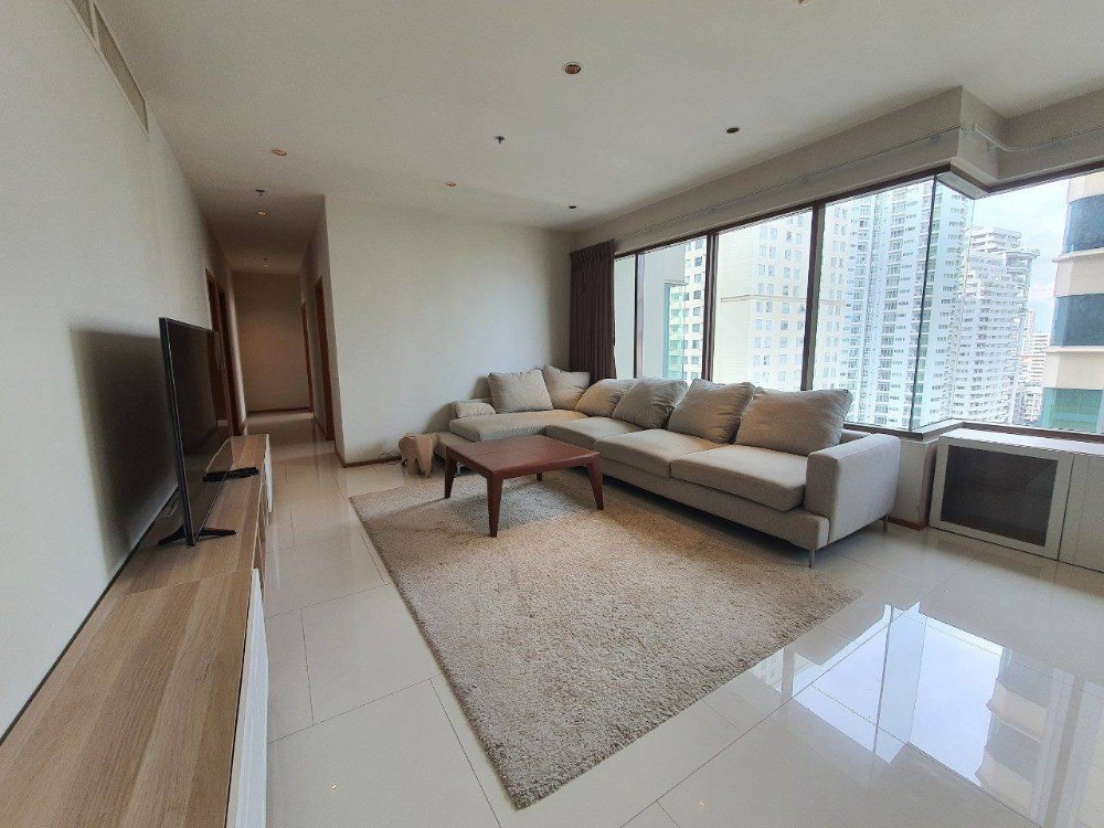 For RentCondoSukhumvit, Asoke, Thonglor : Condo for rent, The Emporio Place, 161 sq m, near BTS Phrom Phong