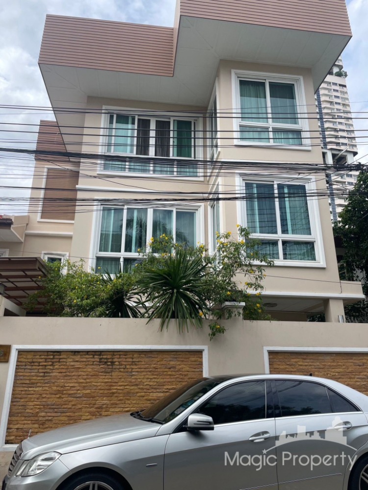 For SaleHouseSukhumvit, Asoke, Thonglor : 5 Bedroom House For Sale in Sukhumvit 26, Khlong Toei, Bangkok