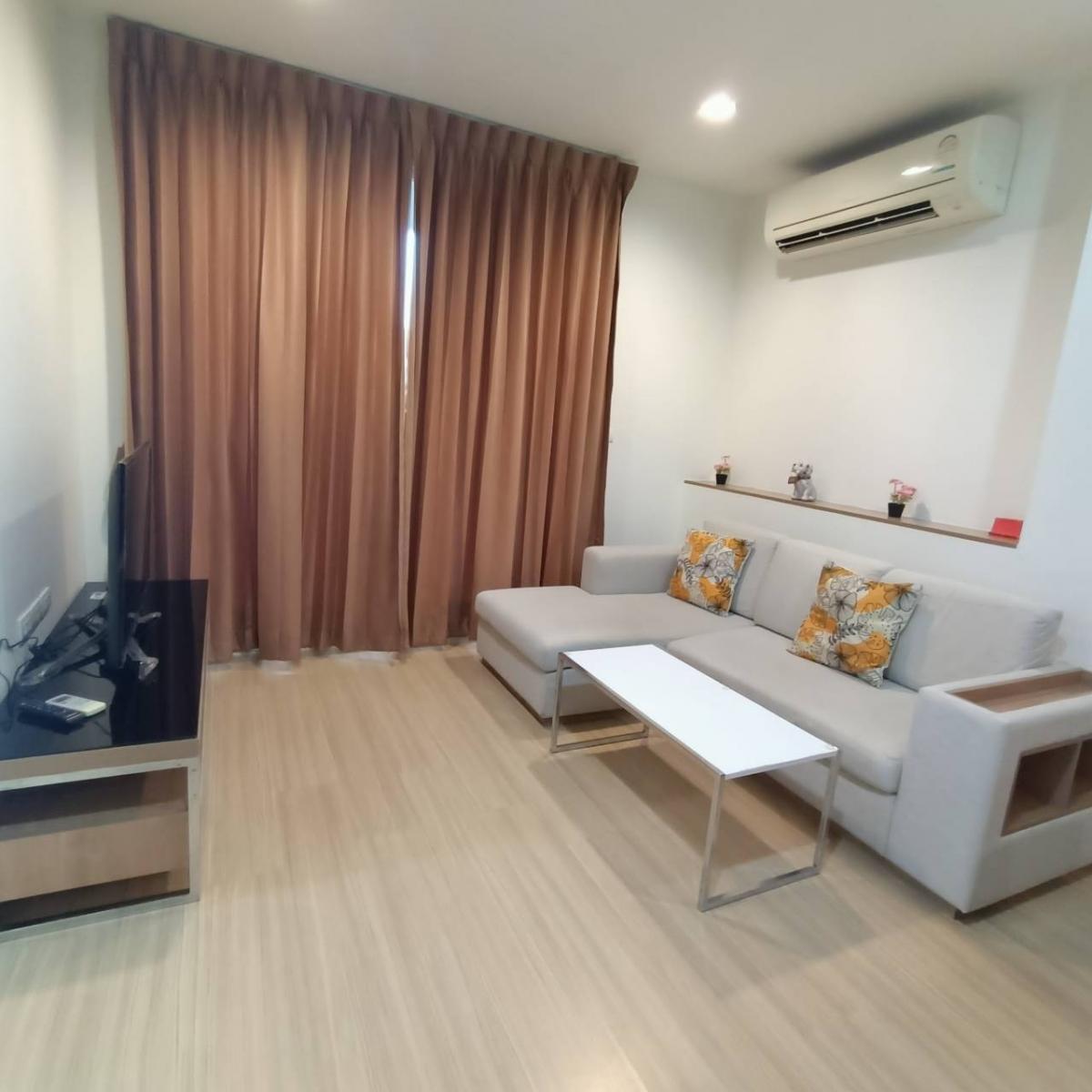 For SaleCondoRatchadapisek, Huaikwang, Suttisan : ❗️ Urgent selling owner ❗️Rhythm Ratchada-Huaikhwang Attach MRT Huai Khwang 0 meters 💵 Price 4.79 million baht 💵 As well as reserving the bargain. The large room is 46 sq.m. 1 bedroom, 1 bathroom. Buy or invest is worth it. Quick call 📞/line 065-5193596 P