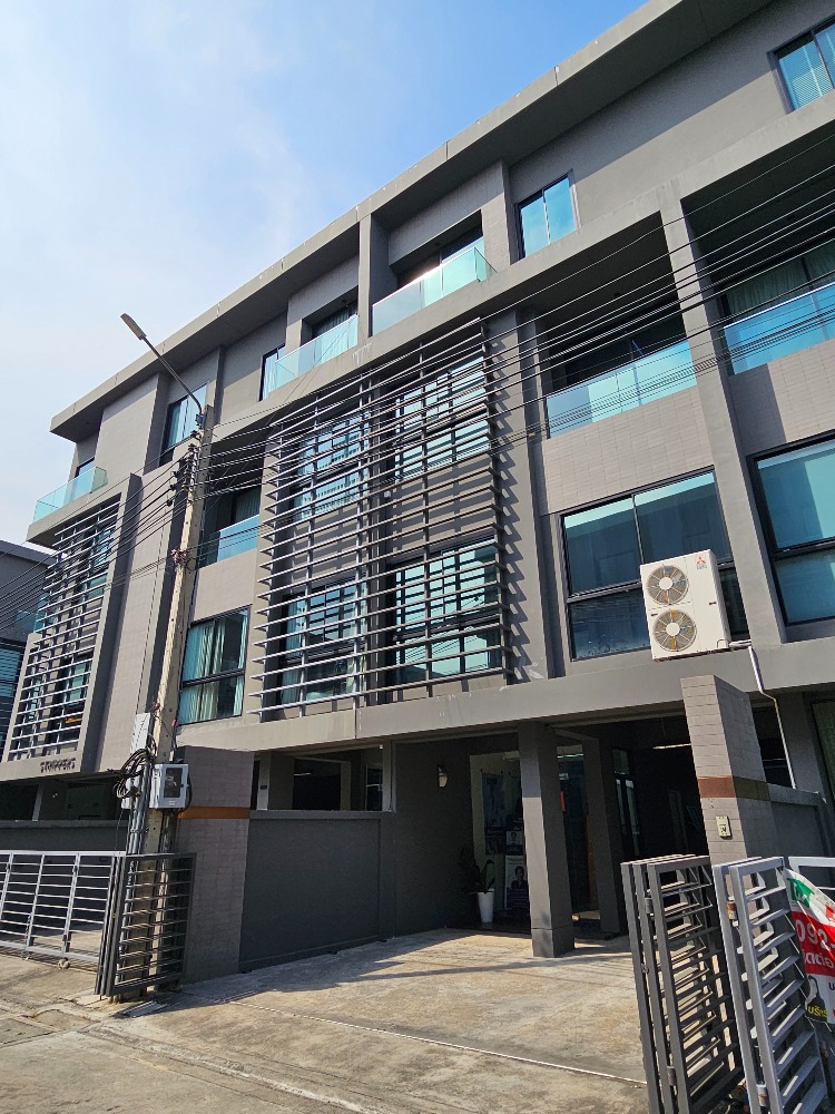 For SaleHome OfficeYothinpattana,CDC : Home office located next to Ram Intra Expressway - Arco Home Office (365 sq m.)