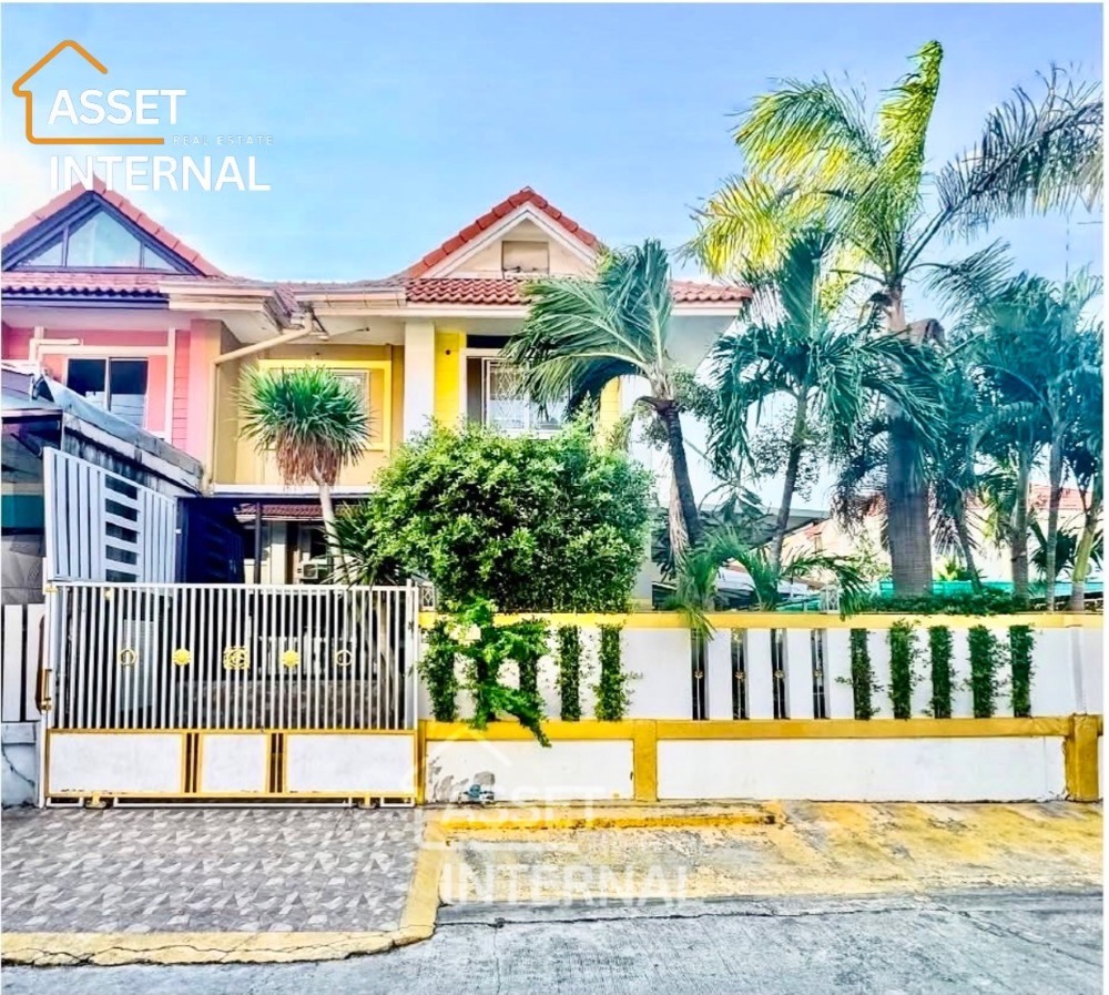 For SaleTownhouseRathburana, Suksawat : For sale: 2-storey townhouse, Pruksa Village 34/1 (Ban Phanali), corner house, area 34.2 square wah, 3 bedrooms, Pracha Uthit 90, Ban Khlong Suan Subdistrict, Phra Samut Chedi District, Samut Prakan Province