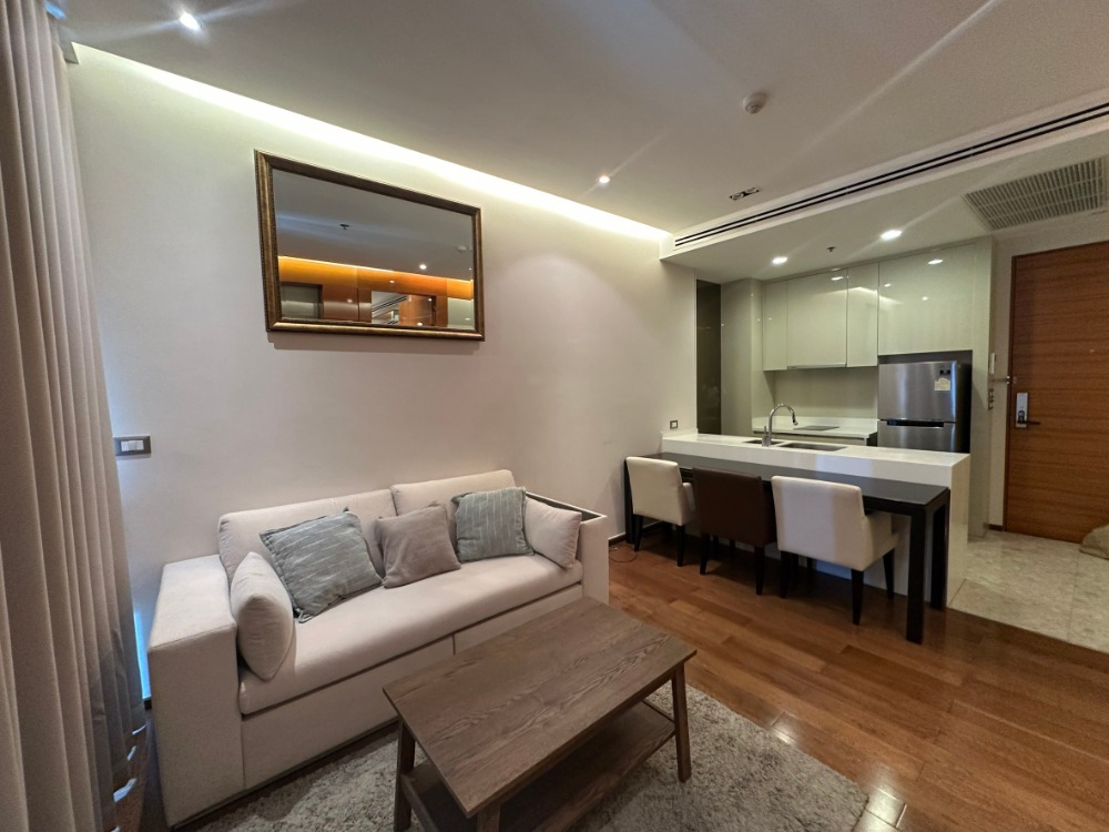 For RentCondoSukhumvit, Asoke, Thonglor : The Address Sukhumvit 28 | 1 ห้องนอนให้เช่่า ไซต์ใหญ่ น่าอยู่ ตกแต่งดี ทำเลสะดวก ใกล้รถไฟฟ้าพร้อมพงษ์