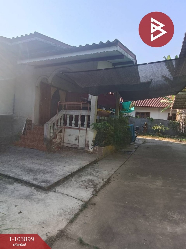 For SaleHouseUttaradit : Single house for sale with land, area 158.9 square wah, Laplae, Uttaradit