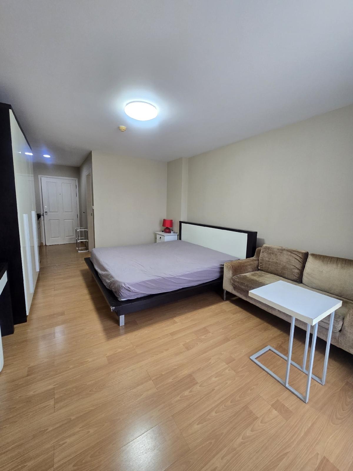 For RentCondoOnnut, Udomsuk : Beautiful room, ready to move in, near BTS On Nut, near expressway, very convenient to walk.