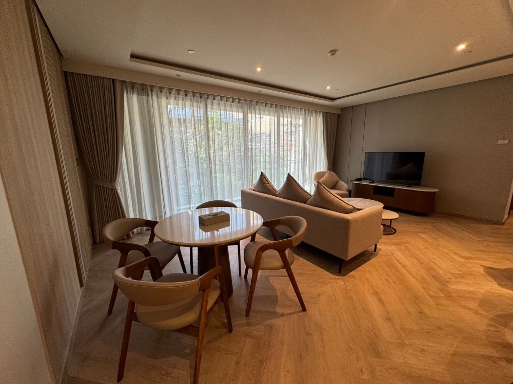 For RentCondoSukhumvit, Asoke, Thonglor : New apartment at Phrom Phong, close to EmQuartier shopping mall