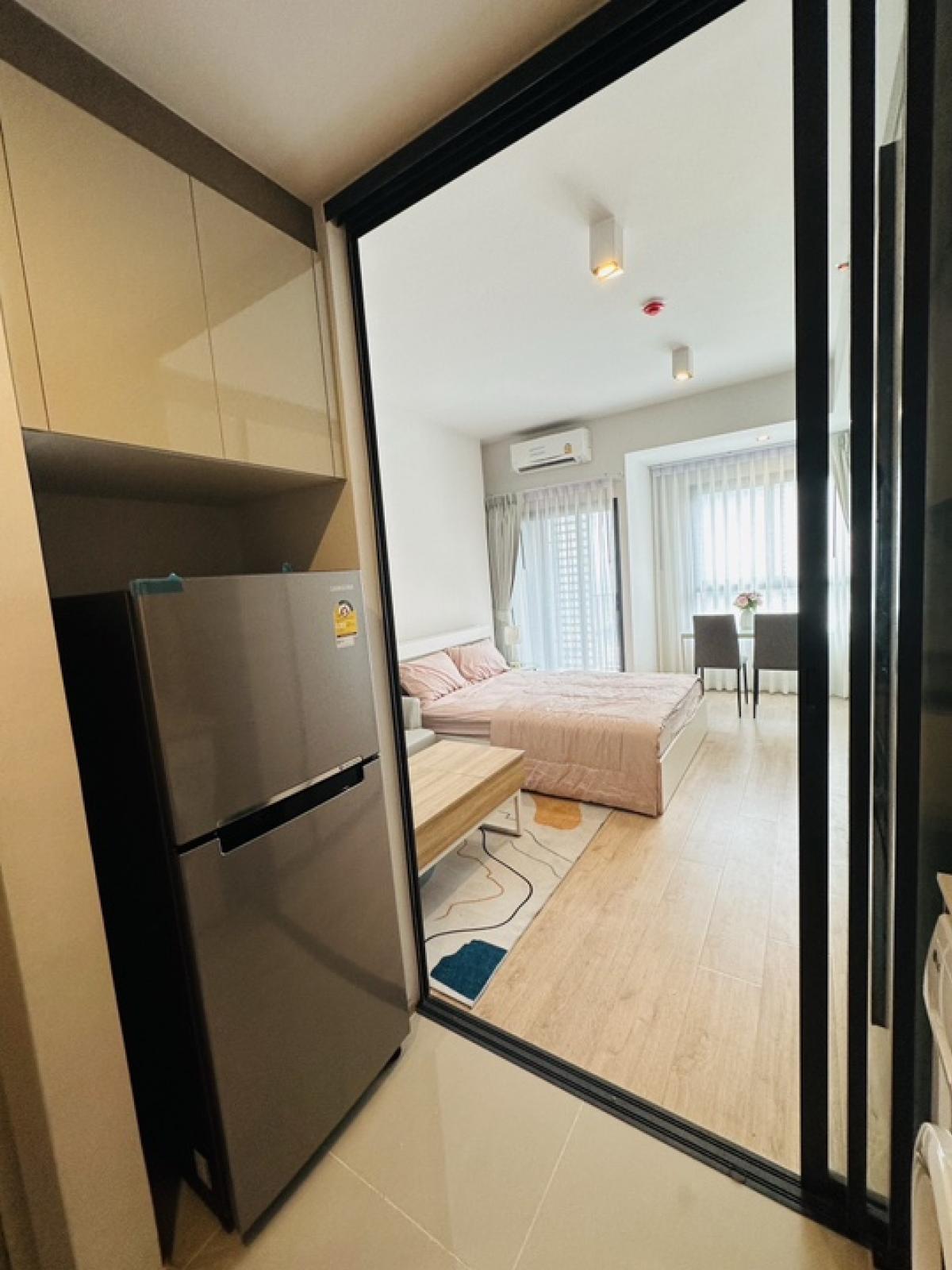 For RentCondoRama9, Petchburi, RCA : Condo :📌Ideo rama9-Asoke🧲(For rent)Location : Near mrt rama9Floor : 19Size :27 SQM (studio)Type : 1Bedroom 1Bathroom Rent Price : 18,000/months 公寓 :📌Ideo rama9-Asoke（出租）地點 : 靠近拉瑪9地鐵站樓層 : 19面積：27 Chinese characters : 100 baht per month 1 year ago: 18,000/m