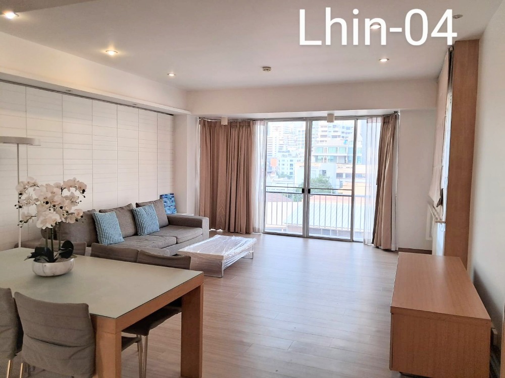 ให้เช่าคอนโดสุขุมวิท อโศก ทองหล่อ : 2 Bedrooms, where style meets comfort!