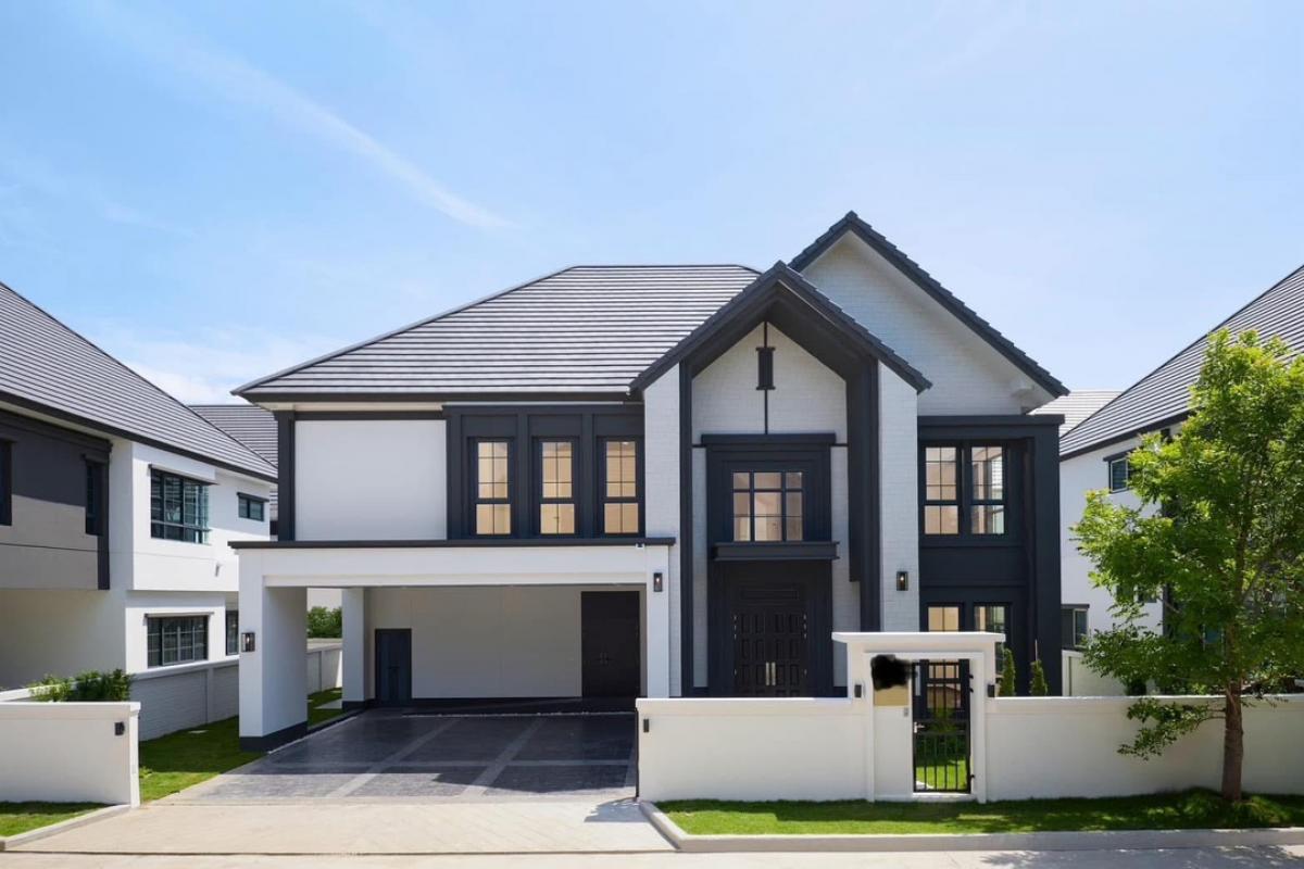 ขายบ้านบางนา แบริ่ง ลาซาล : 📢👇Brand new  luxury detached house , next to Mega-Bangna, many international schools and hospitals, fully furnished