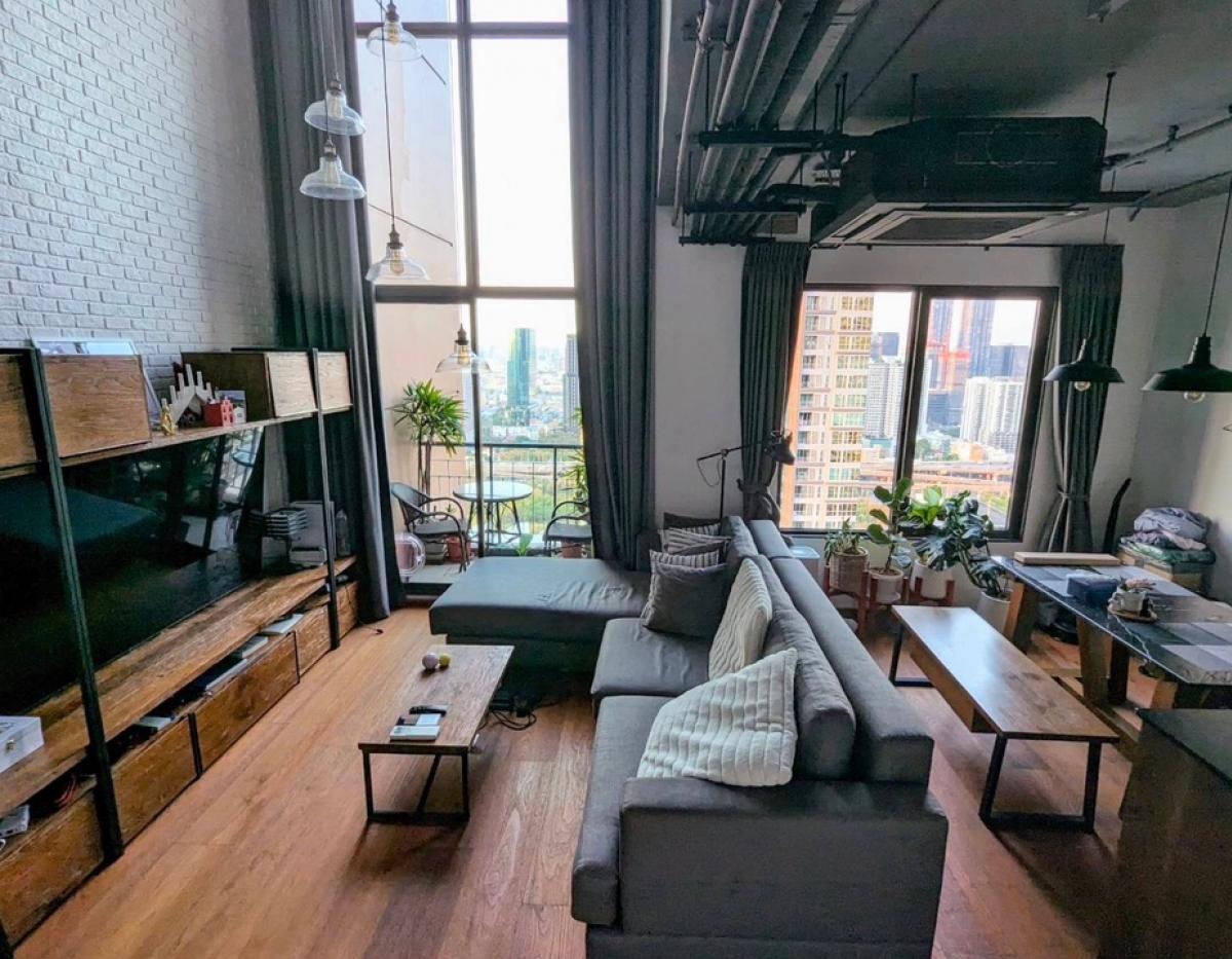 For RentCondoRama9, Petchburi, RCA : 📢👇Available 1 March 25Duplex unit for rent at Villa Asoke with special offer cleaning twice a week, fully finished