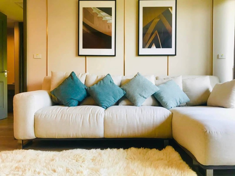 For RentCondoWitthayu, Chidlom, Langsuan, Ploenchit : LTH11667-Noble Above Wireless-Ruamrudee FOR RENT Size 95 sqm. 2 beds 2 baths Near BTS Phloen Chit Station ONLY 60K/Month