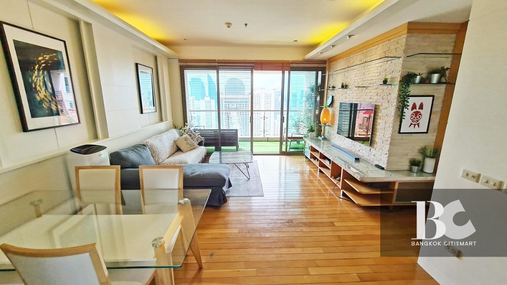 For SaleCondoSukhumvit, Asoke, Thonglor : Pet-friendly condo at Asoke walking distance to BTS Asoke Station and Terminal 21