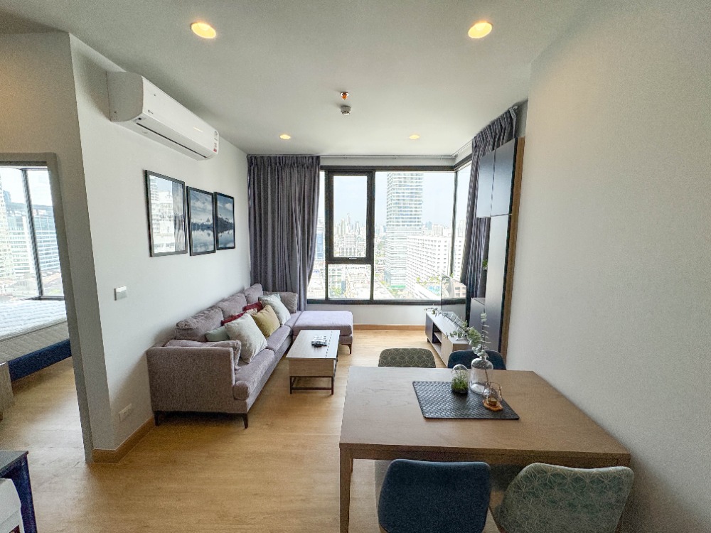 For RentCondoSukhumvit, Asoke, Thonglor : XT Ekkamai 2 bedrooms Conner unit