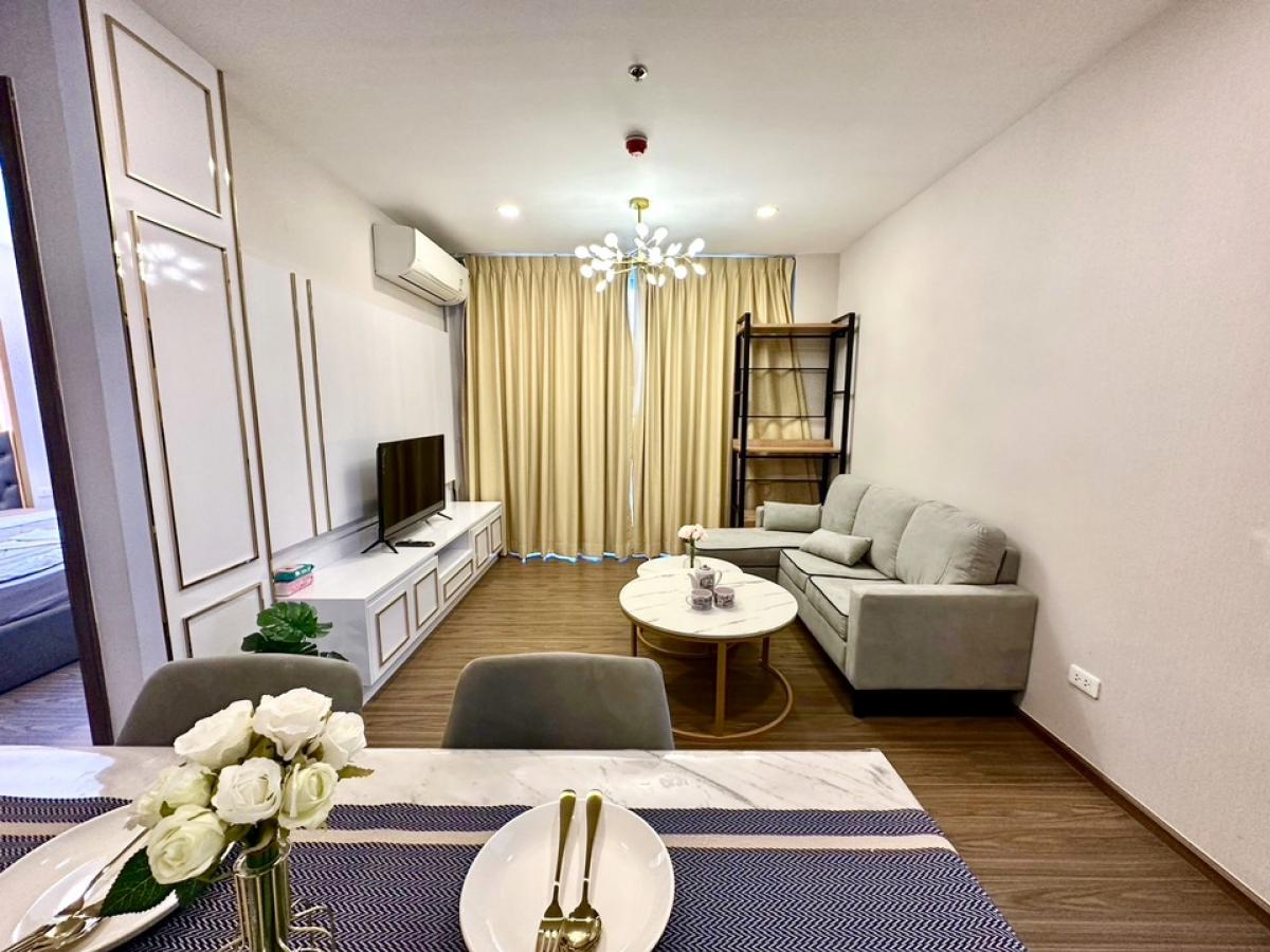 For RentCondoRatchadapisek, Huaikwang, Suttisan : Short term rent is available, 2 large bedrooms, 2 bathrooms, luxuriously decorated, fully furnished, free Wi-Fi.