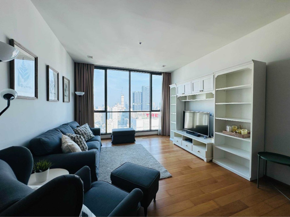 ขายคอนโดนานา : LTH11702 -Hyde Sukhumvit 13 FOR SALE Size 125 sqm. 3 beds 3 baths Near BTS Nana Station ONLY 30 MB