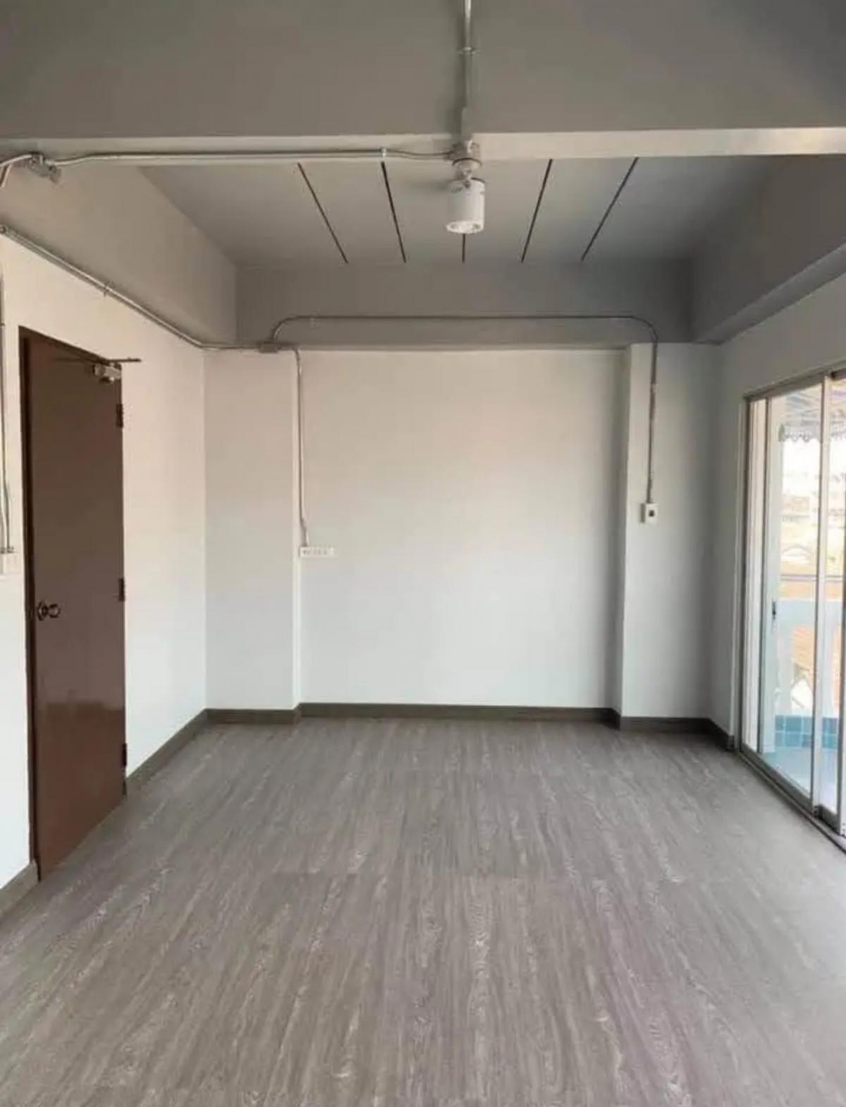 For SaleCondoRamkhamhaeng, Hua Mak : Urgent 🔥 Condo for sale, Baan Sukhothai, Ramkhamhaeng, Ramkhamhaeng 30/1, size 60 sq m., 1 bedroom, 5th floor, price 1.9 million, near MRT Bang Kapi (Yellow Line), large room