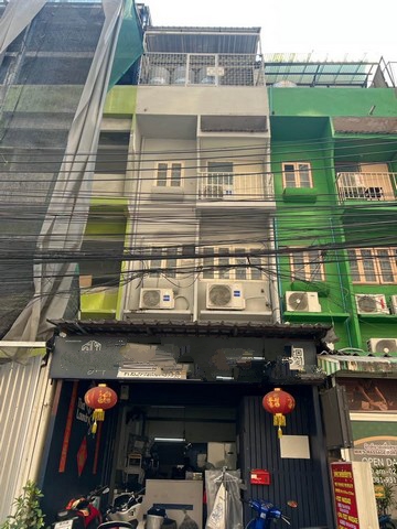 For SaleShop HouseWitthayu, Chidlom, Langsuan, Ploenchit : HR2164 Shophouse for sale in Sukhumvit Soi 1, near BTS Phloen Chit, suitable for investment, renting out, or doing business, near Bumrungrad Hospital.