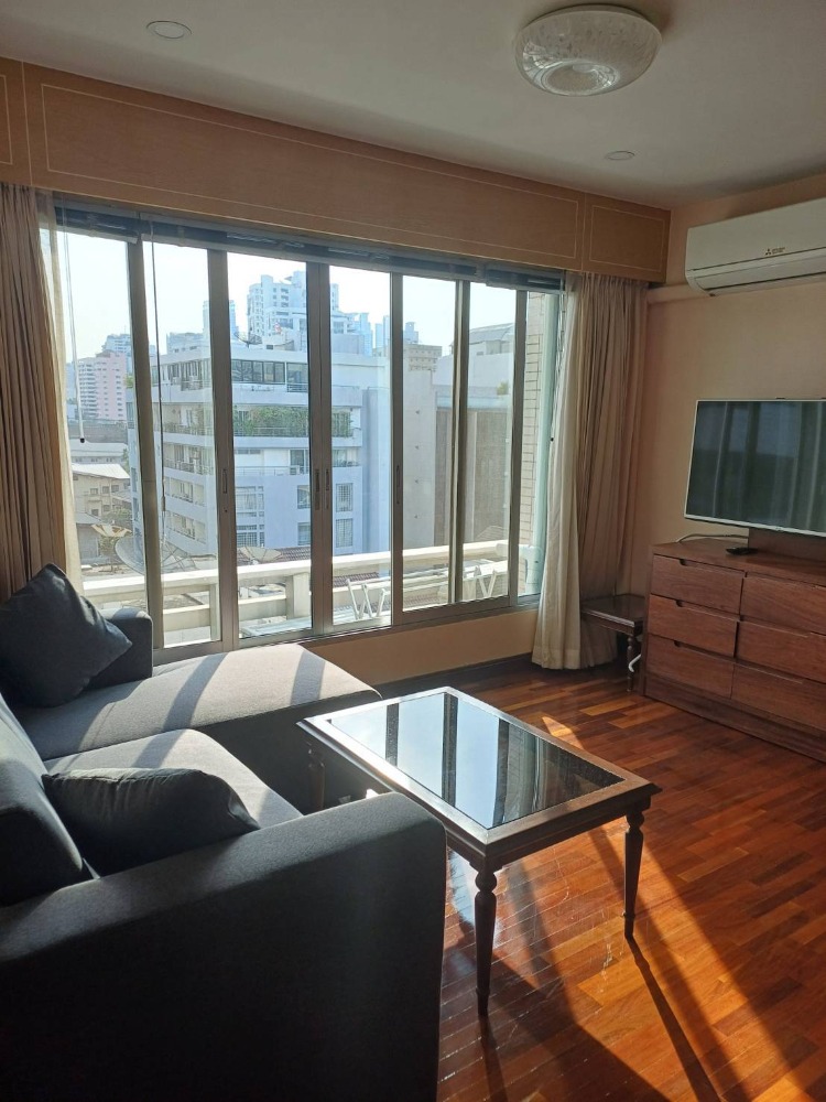 For RentCondoWitthayu, Chidlom, Langsuan, Ploenchit : For Rent Navin Court Condominium 3 bed special price