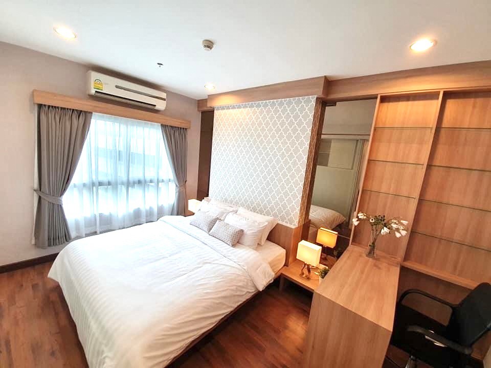 ให้เช่าคอนโดวงเวียนใหญ่ เจริญนคร : [HOT RENT 🔥] Q.House Sathorn Luxury Condo | 1 Bedroom @ BTS Onnut