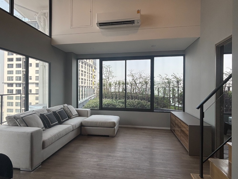 ให้เช่าคอนโดพระราม 9 เพชรบุรีตัดใหม่ RCA : Siamese Rama 9 <<3 Bedrooms For Rent>> 📍Location: Phra Ram 9 (Has Shuttle Service MRT) :Fully Furnished (Brand New)