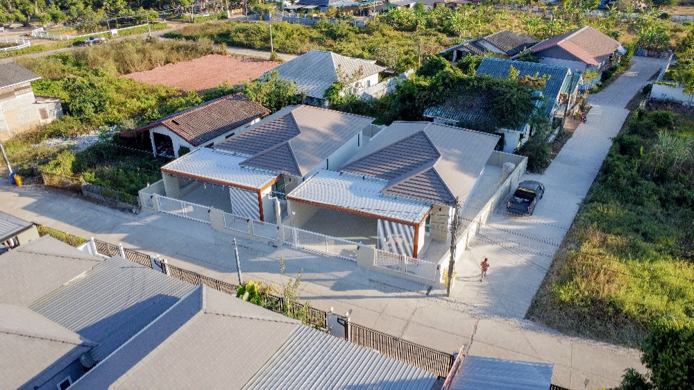 For SaleHouseUdon Thani : Baan Na Sai, newly built, near Big C Santhapol, last house left with furniture