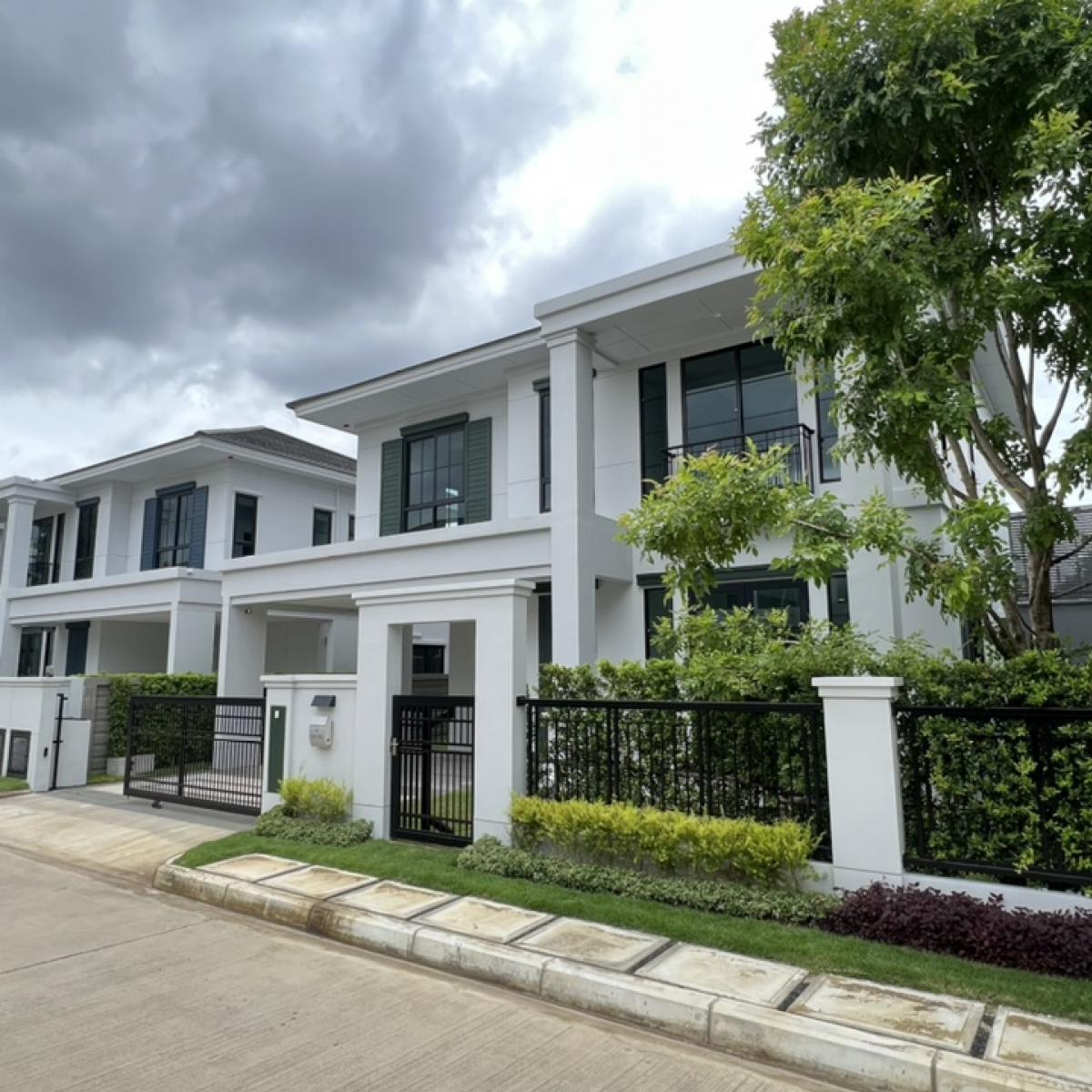 For SaleHouseVipawadee, Don Mueang, Lak Si : Special price conversion 13.99 million‼️ Limited to 3 houses only. Guaranteed the most special price.