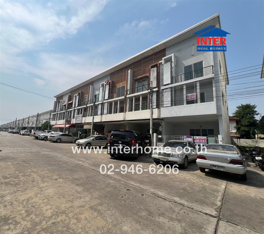 For SaleTownhomeNawamin, Ramindra : 3-storey townhouse, 21.3 sq m, RK Park Village, Ram Intra-Safari, Soi Liap Khlong Song Soi 22, Ram Intra Road, Phraya Suren Road, Khlong Sam Wa District, Bangkok