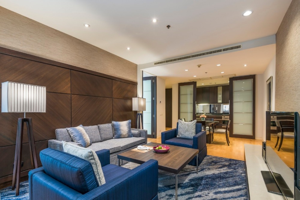 For RentCondoKhlongtoei, Kluaynamthai : ✨For rent, luxury condo, good location, Sukhumvit area, 1 bedroom, luxuriously decorated with furniture, near Emporium, Emquartier and can walk to BTS Phrom Phong.