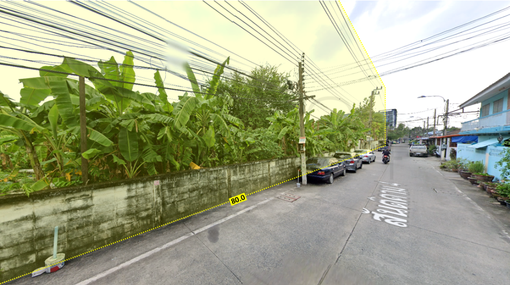 For SaleLandSukhumvit, Asoke, Thonglor : Land for sale, Sukhumvit 109 Bearing, Bangna, 2.5 rai, near BTS, near international school. For sale, Bangna land, 2.5 rai, near the road, near the international school.