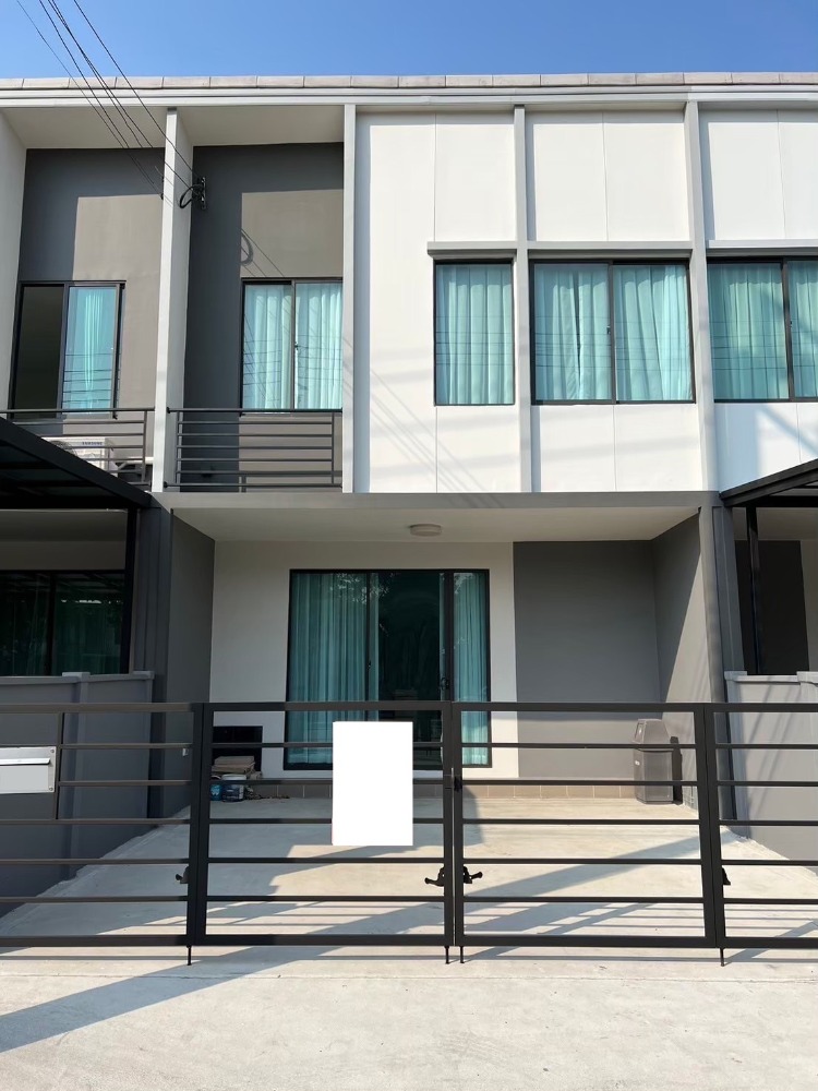 For SaleTownhouseBangna, Bearing, Lasalle : For sale: Townhome Pleno Pleno Bangna-On Nut, near the motorway and Airport Link Lat Krabang Station