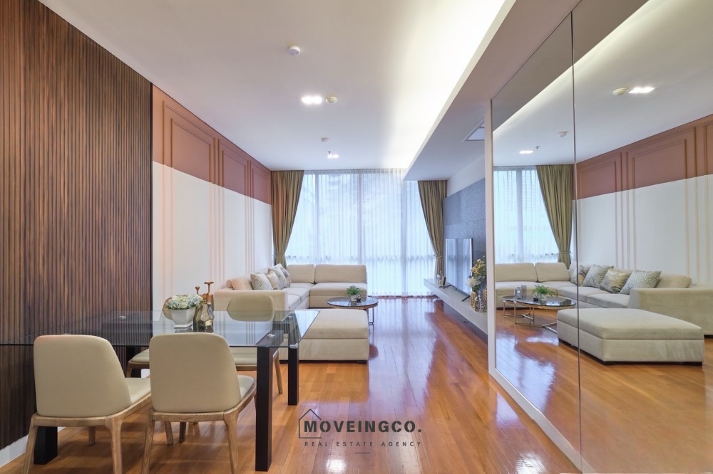 ให้เช่าคอนโดสุขุมวิท อโศก ทองหล่อ : A modern 2 Bedrooms condo just within 10 minute’s walk to BTS Asoke, MRT Sukhumvit