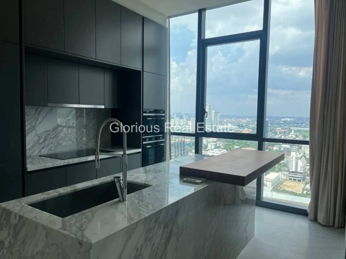 For SaleCondoSukhumvit, Asoke, Thonglor : ‼️Spacious room, city view‼️The Monument Thonglor / 3 Bedrooms, 3 Bathrooms / Near BTS Thonglor Station 2.2 km.