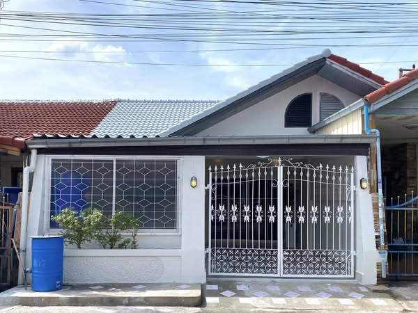 For SaleTownhousePattaya, Bangsaen, Chonburi : Townhouse for sale, special price, newly renovated house ready to move in Ekamon Village, Khao Talo, Pattaya