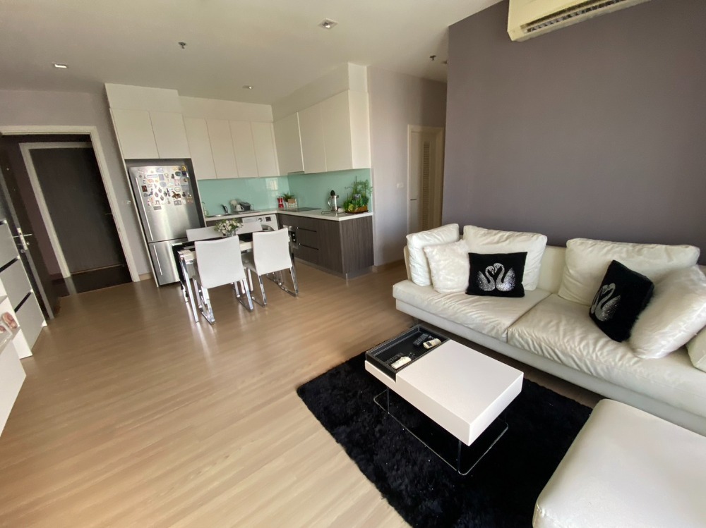 For RentCondoWongwianyai, Charoennakor : Urbano Absolute Sathorn - Taksin Near BTS Krungthongburi  , The Icon Siam   74 sq m., 2 bedrooms, 2 bathrooms Fully Furnished