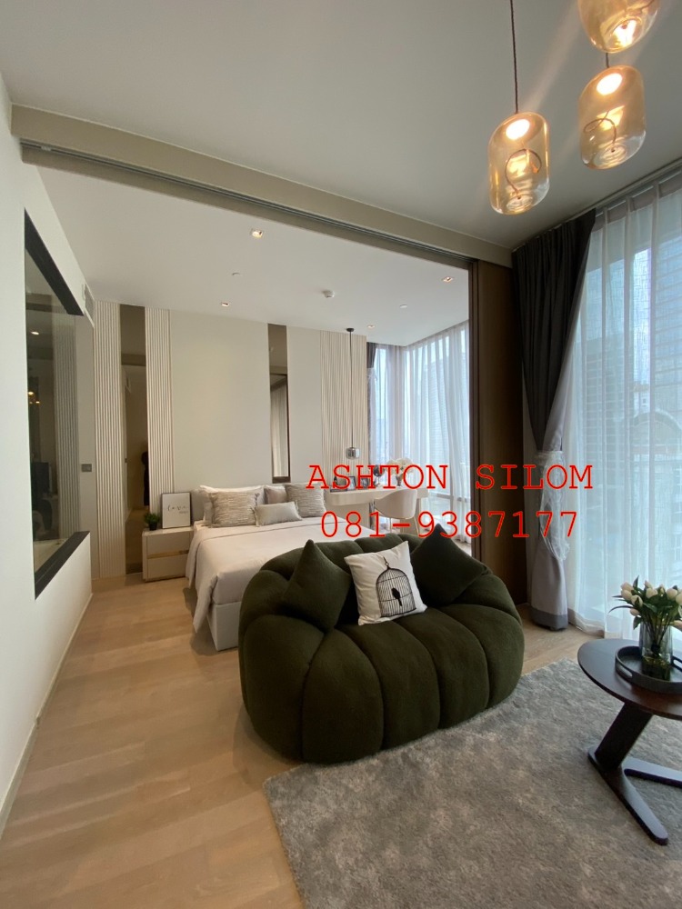 For SaleCondoSilom, Saladaeng, Bangrak : 1 large bedroom, fully furnished, size 50 sq m., starting at 9.9x MB