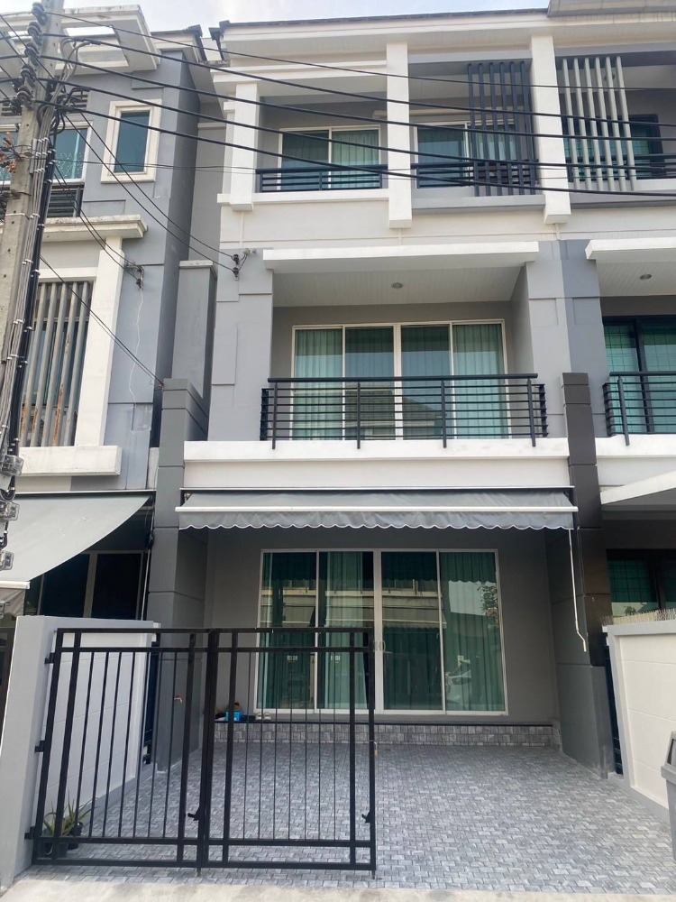 For SaleTownhouseRamkhamhaeng, Hua Mak : Townhome for sale, 3 floors, 20 sq wa, Baan Klang Muang, Rama 9 - Ramkhamhaeng, near Town in Town