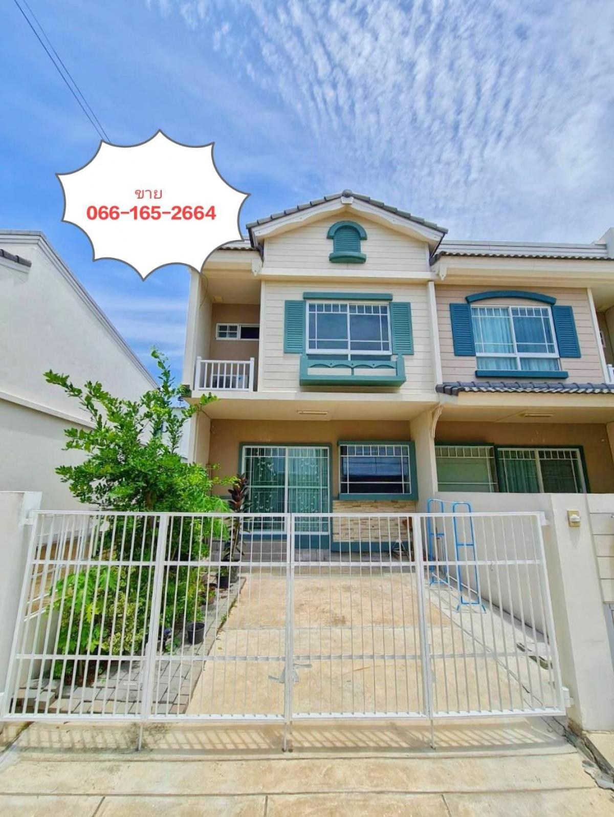 For SaleTownhouseSamut Prakan,Samrong : Townhouse for sale, Villaggio Bangna, corner house, new condition, fully renovated, ready to move in, good location, convenient transportation, near ABAC Bangna University