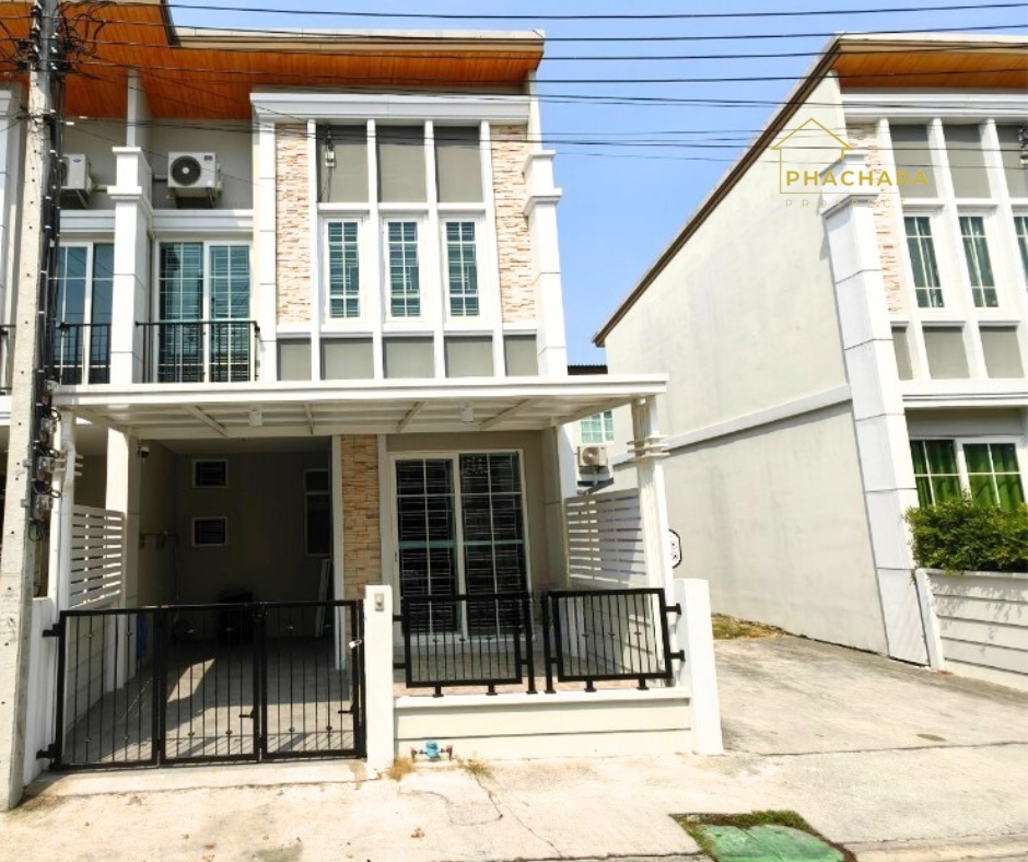 For SaleTownhouseNawamin, Ramindra : Townhome for sale, Golden Town, Ram Intra-Wongwaen, corner house, not crowded, beautiful house, very new condition, ready to move in