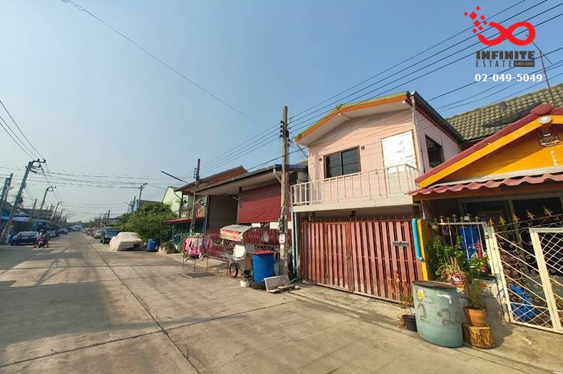 For SaleTownhouseSamut Prakan,Samrong : Townhouse for sale, 2 floors, 18 square wah, Phumjai Niwet Village, Soi Phumjai Niwet 1, Soi 16, Suksawat Road