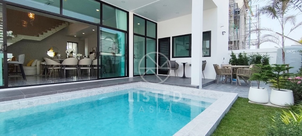 For SaleHousePattaya, Bangsaen, Chonburi : Sell ​​luxury pool with 4 bedrooms in Huai Yai