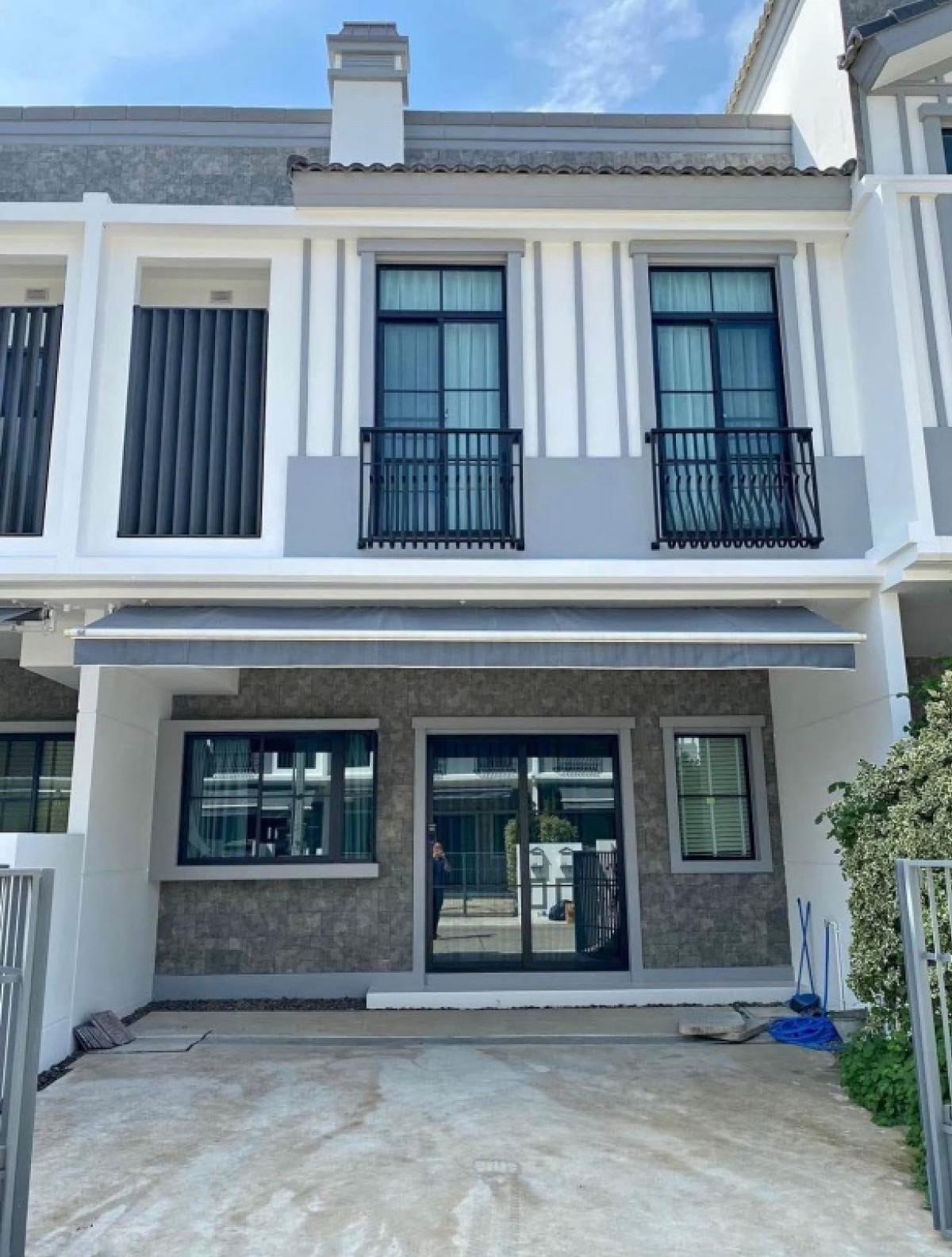 For RentTownhouseBangna, Bearing, Lasalle : For Rent Indy 5 **House will be available after 20 March 2025**House will be available after 20 March 2025For Rent Townhome Indy 5 Bangna KM.7 village, 3 bedroom, fully furnished