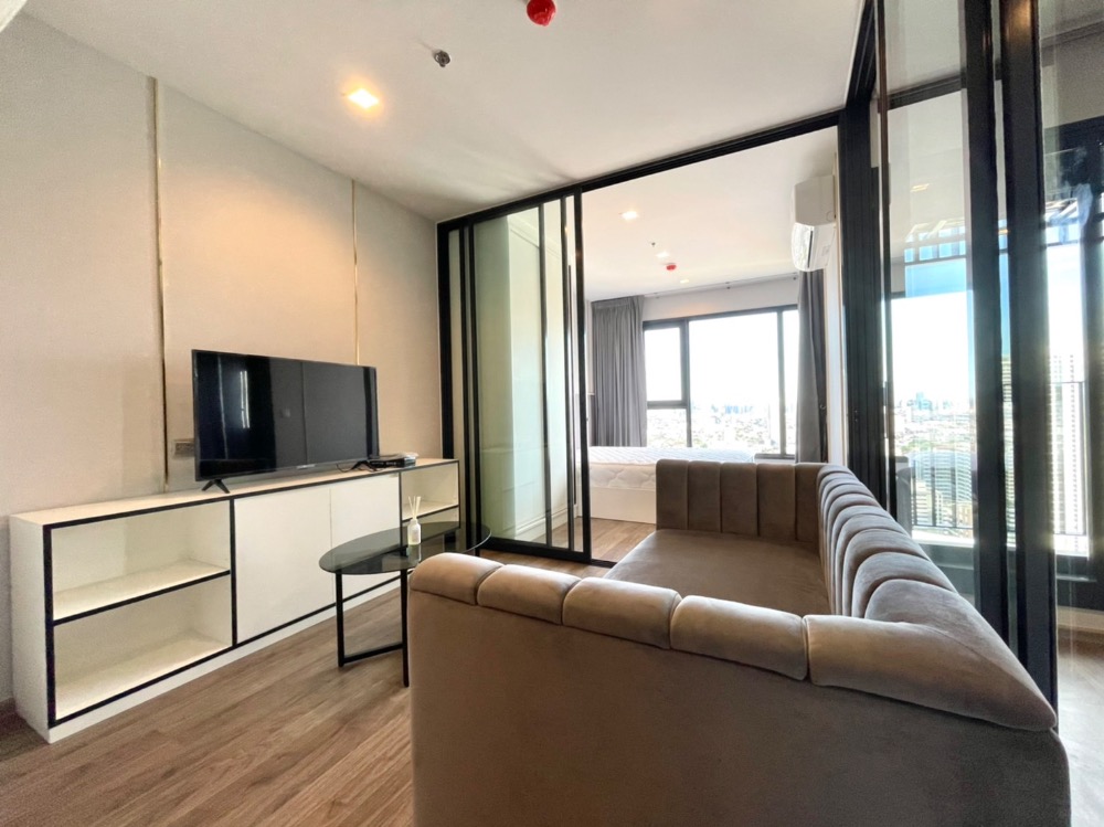 ให้เช่าคอนโดลาดพร้าว เซ็นทรัลลาดพร้าว : [HOT RENT 🔥] Life Ladprao Valley Luxury Condo | 1 Bedroom plus @ BTS Ladprao