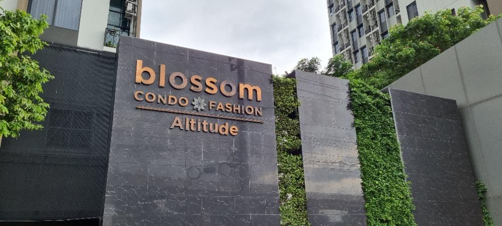 For SaleCondoNawamin, Ramindra : Condo for sale: Blossom Condo @Fashion Altitude, usable area 42 Sqm., 21st floor, selling price 2.4 million baht, ready to move in.