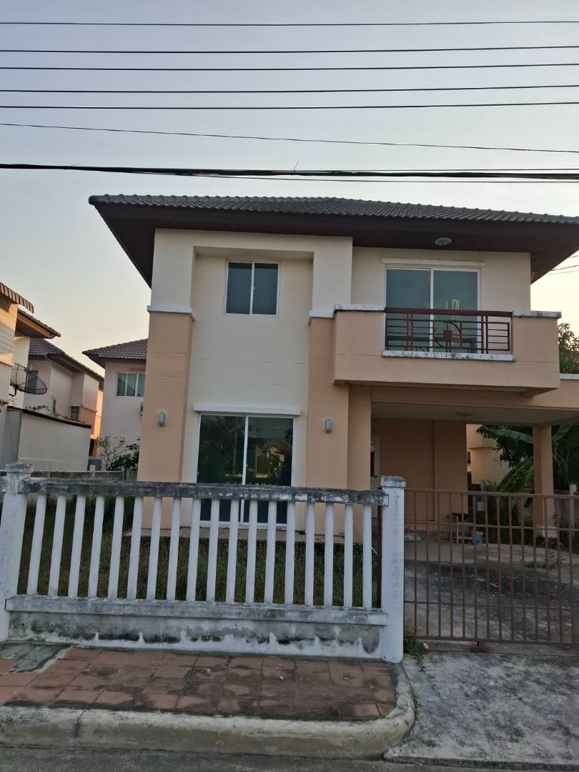 For SaleHouseSamut Prakan,Samrong : Post owner (Agents welcome) Sirin House Bangna project for sale for only 4,000,000 baht.