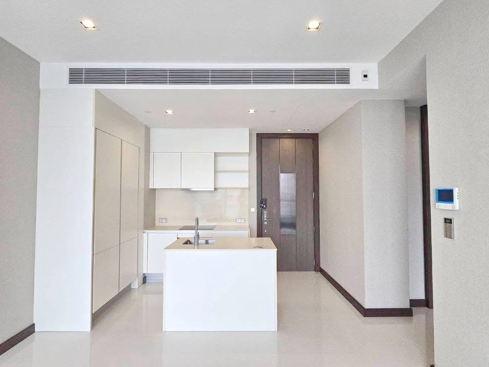 For SaleCondoNana, North Nana,Sukhumvit13, Soi Nana : 7892😍 For SELL Selling 2 bedrooms🚄next to BTS Nana🏢Q One Sukhumvit Q1 Sukhumvit🔔Area: 94.00 sq m.💲Selling: 30,000,000฿📞O99-5919653,065-9423251✅LineID:@sureresidence