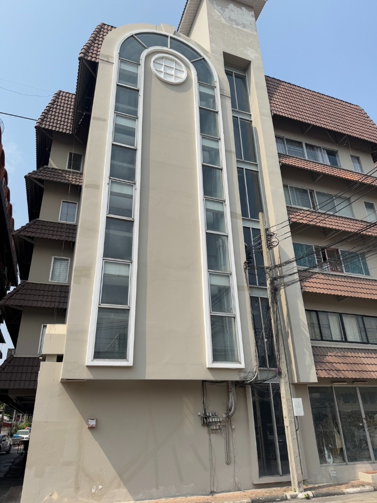 For SaleCondoKasetsart, Ratchayothin : Urgent sale! Condo Baan Somprathana