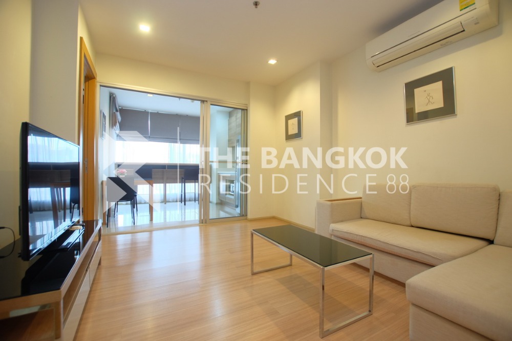 ให้เช่าคอนโดรัชดา ห้วยขวาง : 🚩For rent!!!!!Rhythm Ratchada-Huaikwang, next to MRT Huai Khwang, 0 meters away.BY SOM C