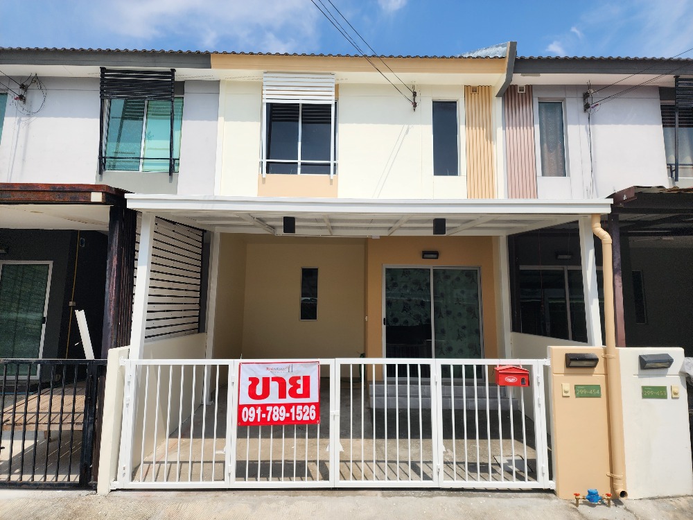 For SaleTownhomeSamut Prakan,Samrong : SF095 For sale Pruksa 114/2 Theparak-Muangmai, beautiful house, open and airy front, breezy, wealthy