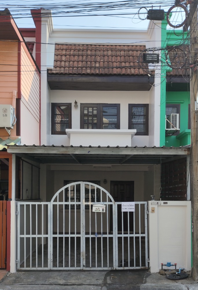 For RentTownhouseNawamin, Ramindra : Townhouse for rent, 2 bedrooms, 2 bathrooms, Sahachok Village, near the main road, Ram Intra 34, Ram Intra Expressway area