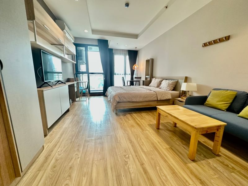 For SaleCondoSriracha Laem Chabang Ban Bueng : Condo for sale Sriracha Ladda Plus Studio, fully furnished, beautiful room, city view